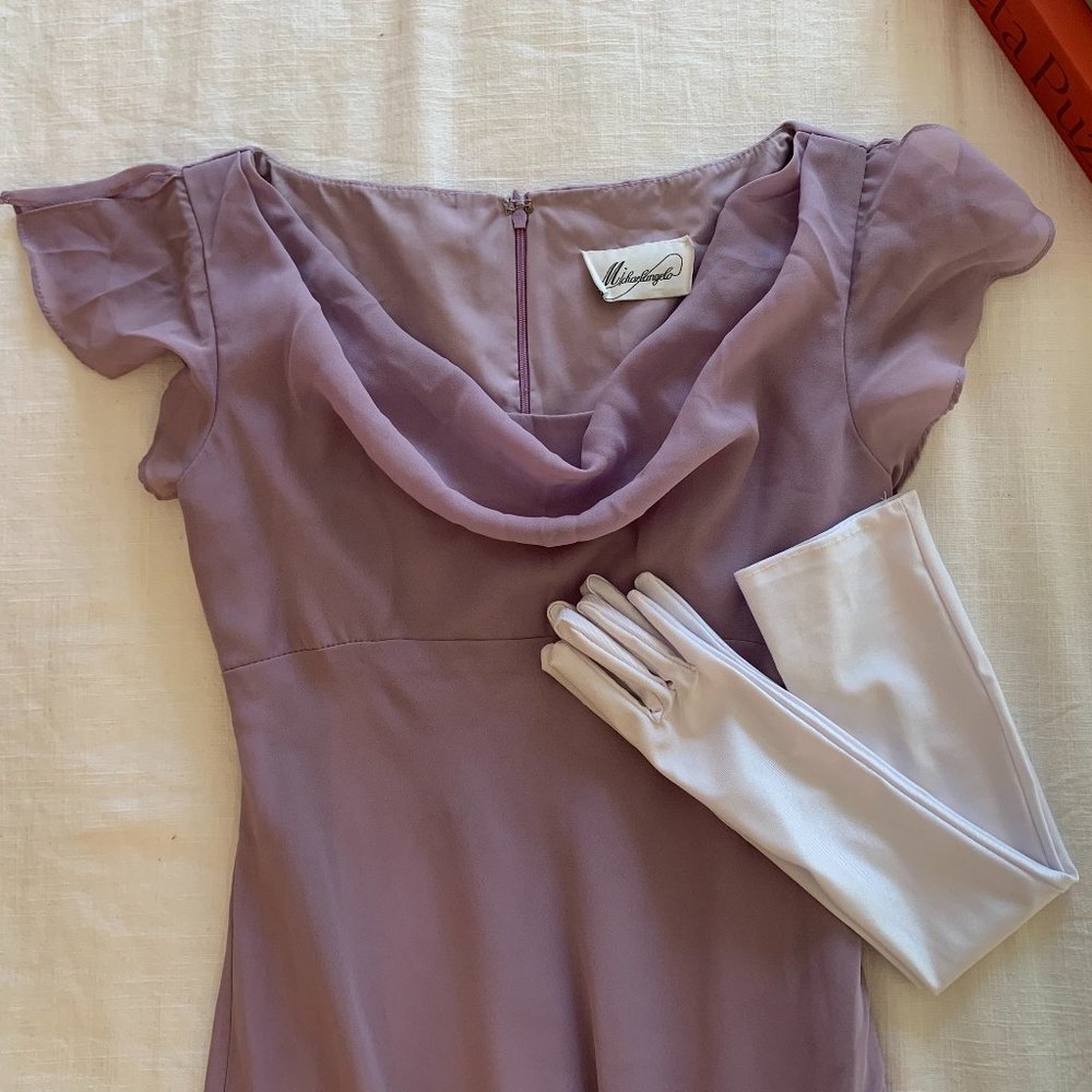 Bridgerton dress with gloves!